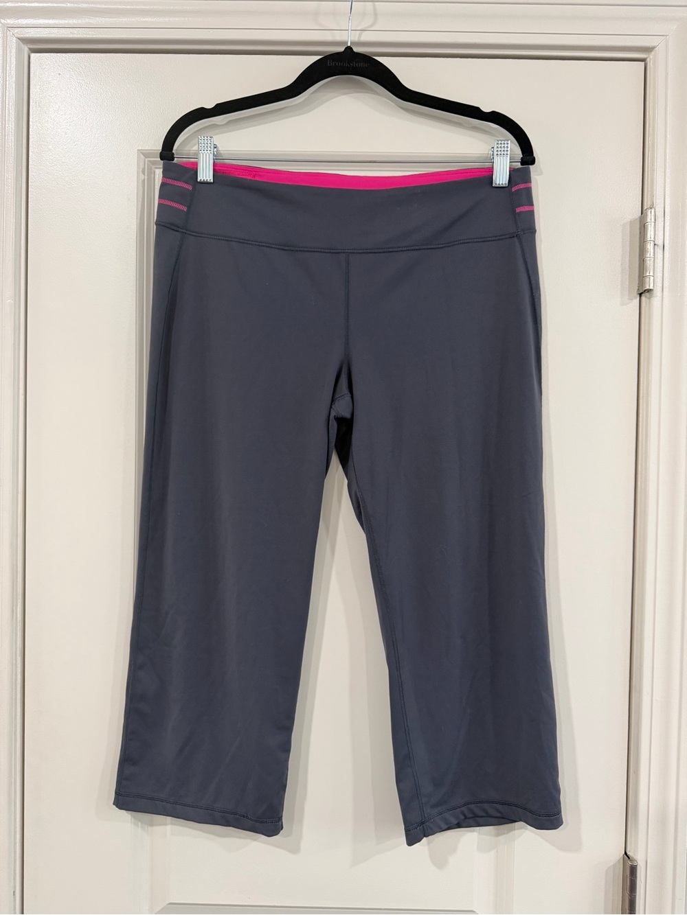 VSX Gray Capri Workout Pants with Pink Waistband